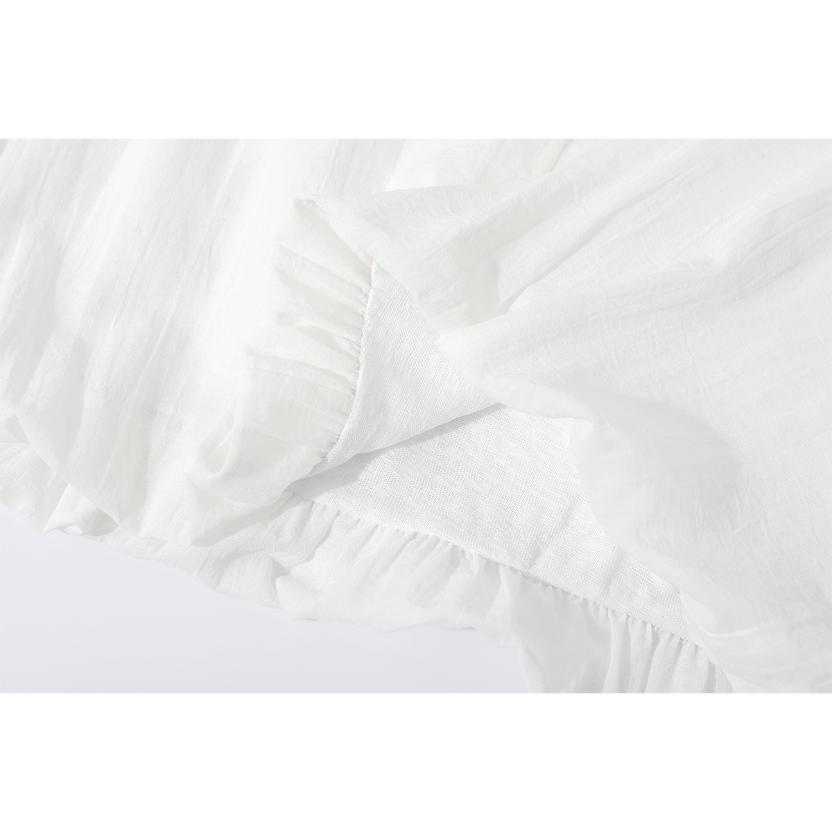 モード系 【M〜3XL対応】シアー×カットソードッキング Vネックトップス