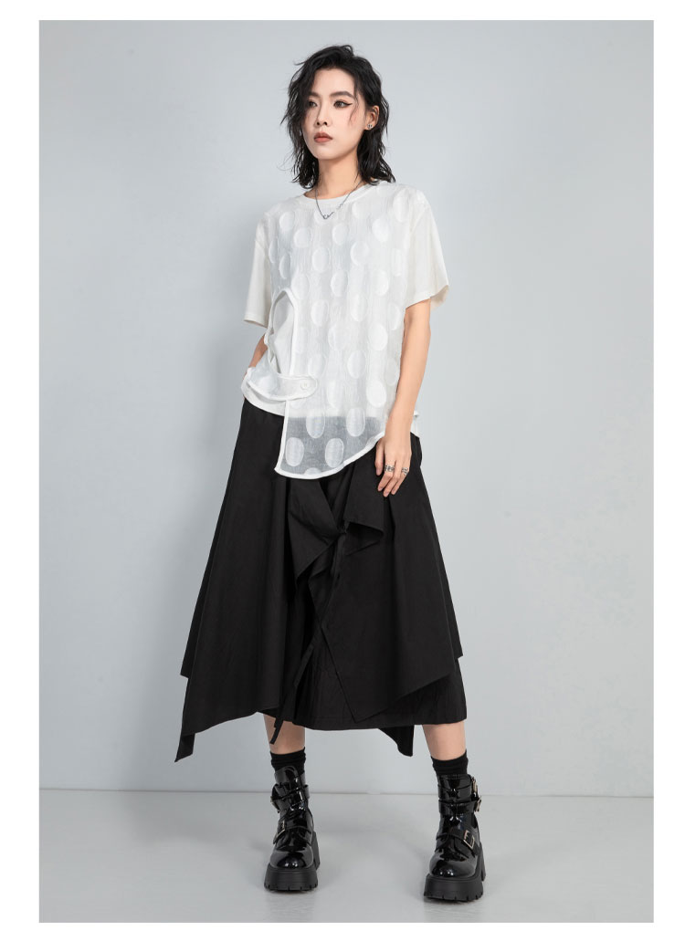 モード系 モード感際立つレイヤード風トップス｜個性派カット×ドット柄シアーで夏も差がつく一枚