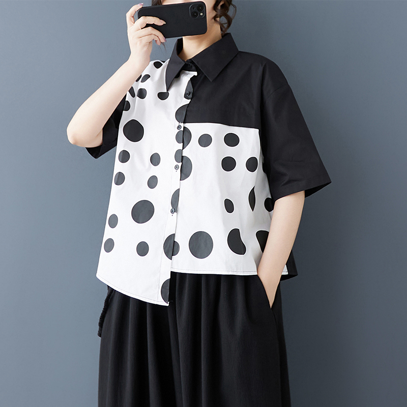 モード系 【幾何ドットで魅せる】モノトーン切り替えシャツトップス（2色展開）