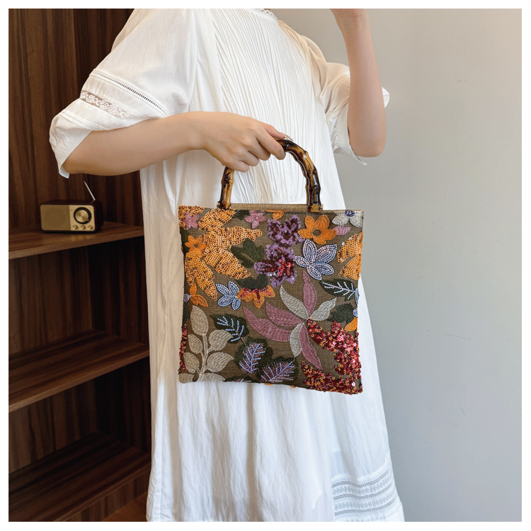 モード系 【モード×ヴィンテージ】バンブーハンドル×刺繍フラワーのクラシカルバッグ