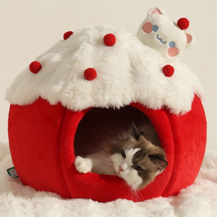 ペットマット ふわふわ苺ケーキ型猫用隠れ家ベッド