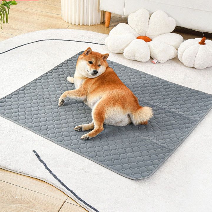 ペットマット 六角形キルト模様の防水滑り止め犬用マット