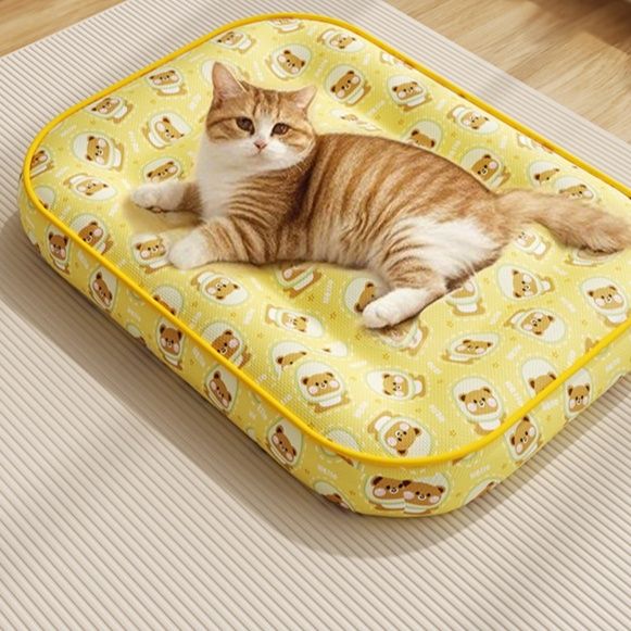 ペットマット くまさん柄ふわふわ猫用クッションマット四季対応