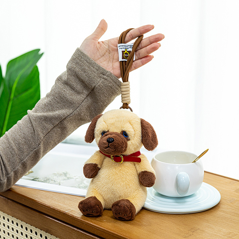 首輪付きパグ吊り下げマスコット犬ぬいぐるみ