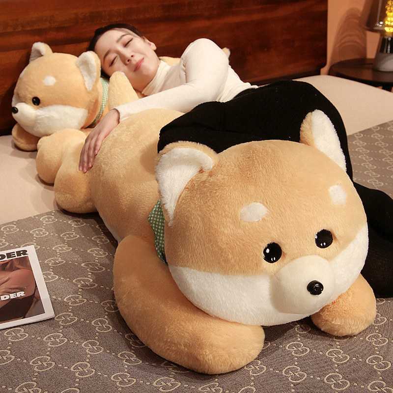 抱きしめたくなる！特大サイズの秋田犬ぬいぐるみ10選