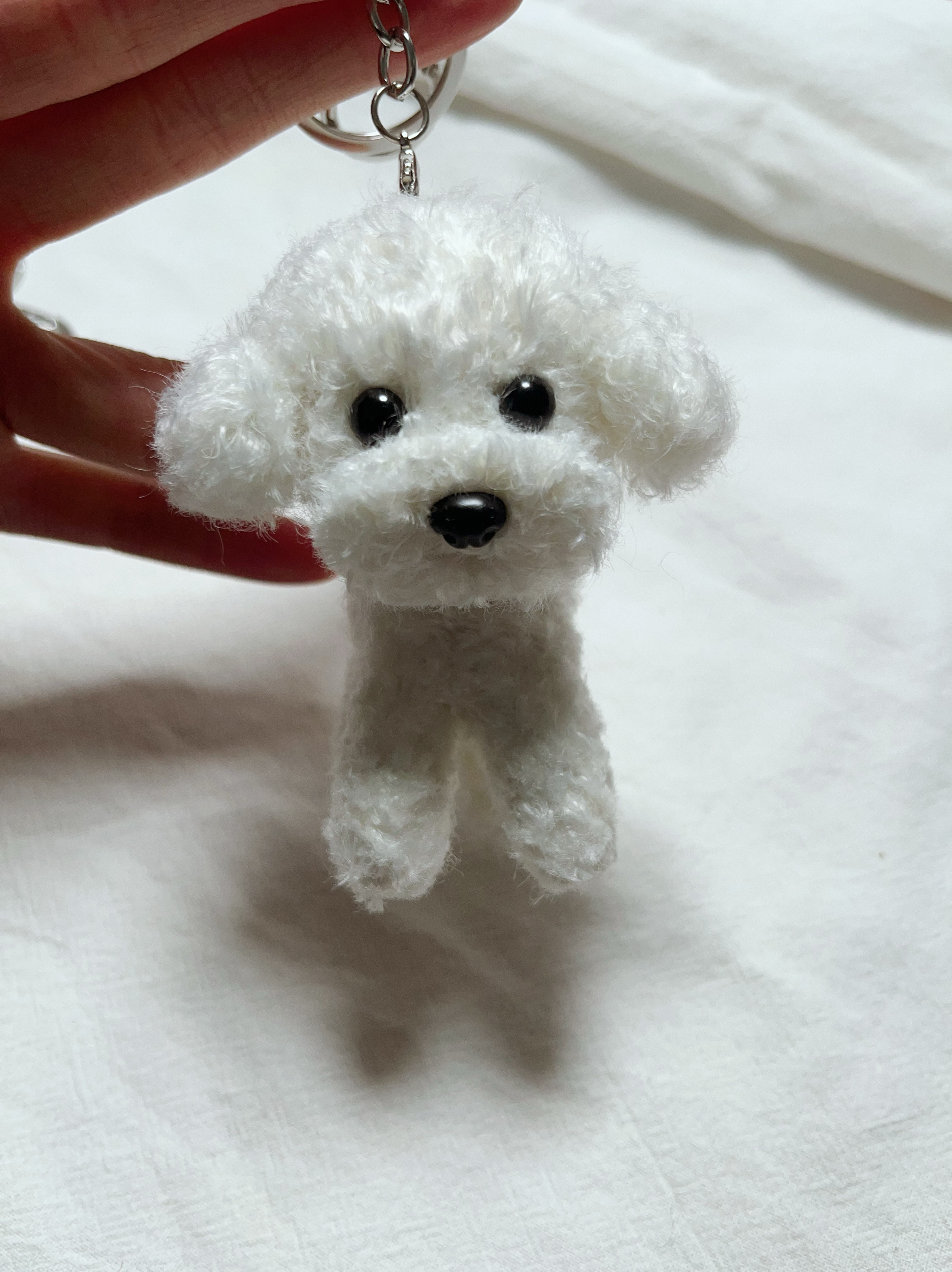 犬 ぬいぐるみ ふわもこプードルのキーホルダー