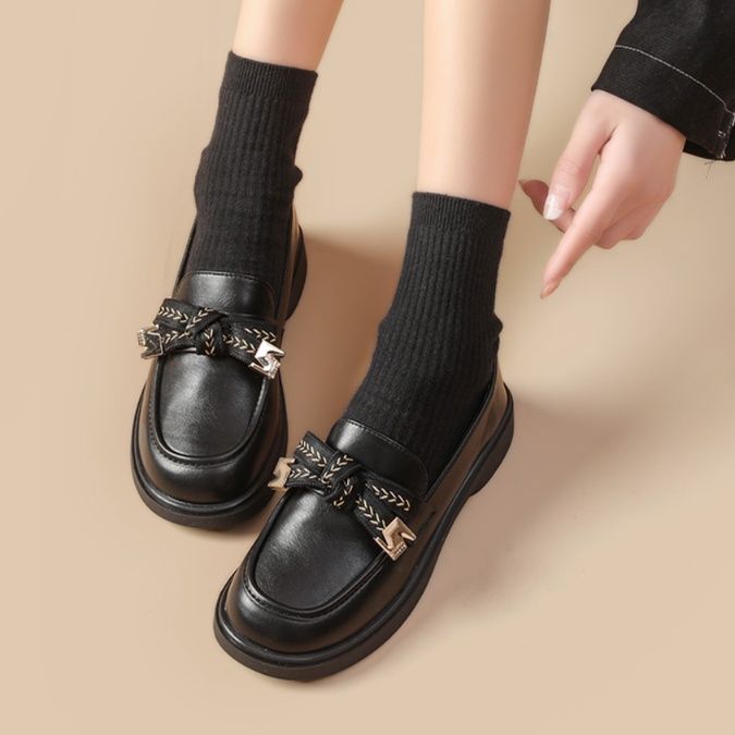 モカシン 編み込み飾り付き上品モカシン