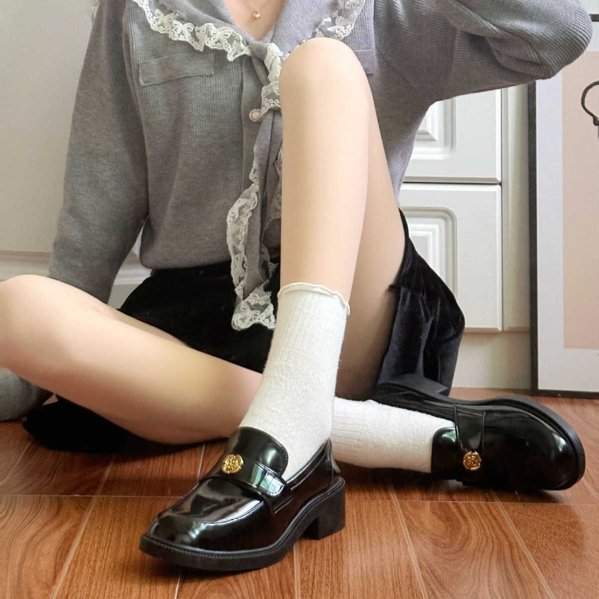 モカシン 花飾り付き上品モカシンローファー