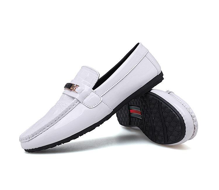 https://fulmo-img-server.com/mokshoe/3e93ab89-b79e-4bf7-a631-14b0840be986.jpg
