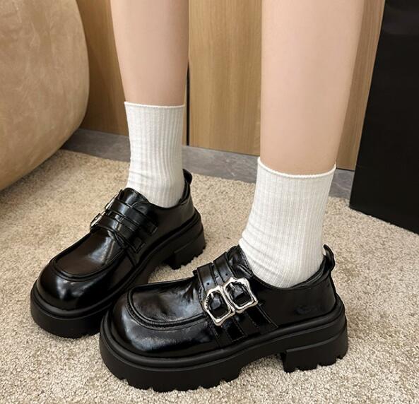 モカシン 厚底ダブルストラップローファー女性用合成皮革靴