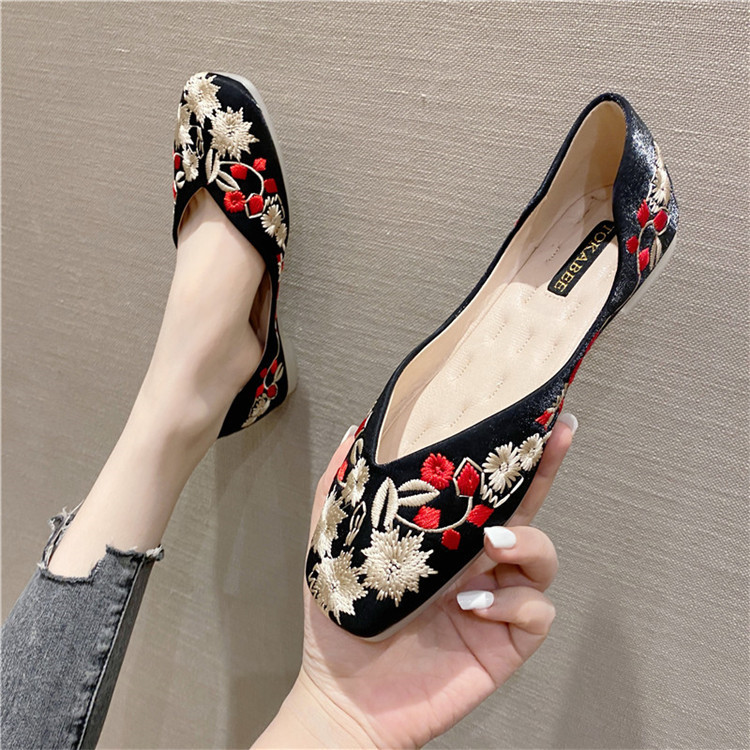花柄刺繍モカシン スクエアトゥ レディース パンプス