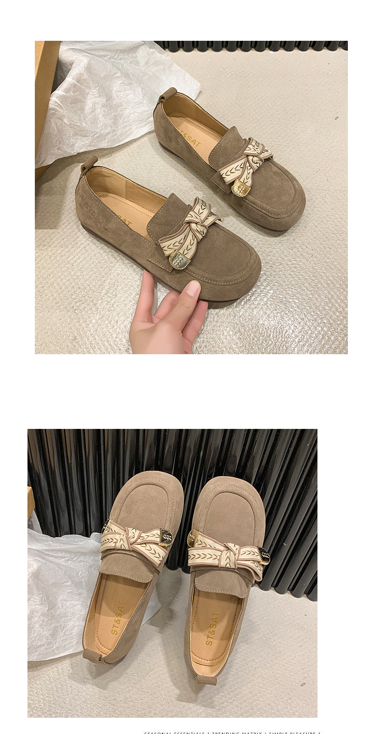 モカシン リボン飾り付き伝統的モカシン