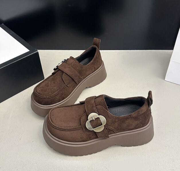秋冬厚底モカシンローファー金具付きお出かけ靴