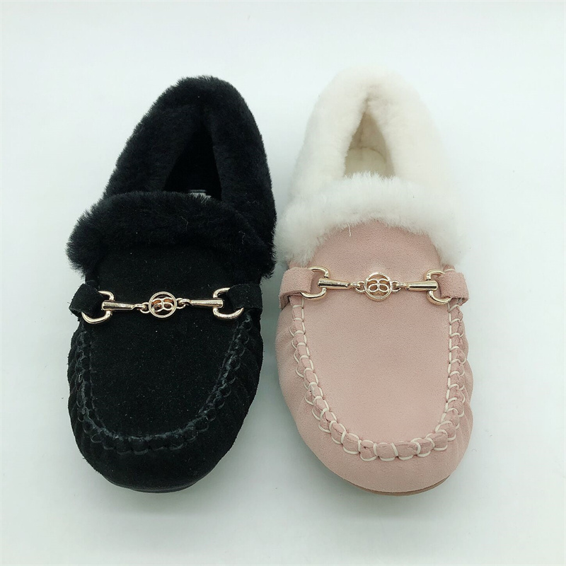 モカシン ふわもこ金具付きモカシンローファー