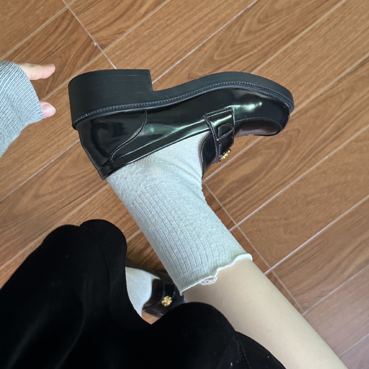 モカシン 花飾り付き上品モカシンローファー