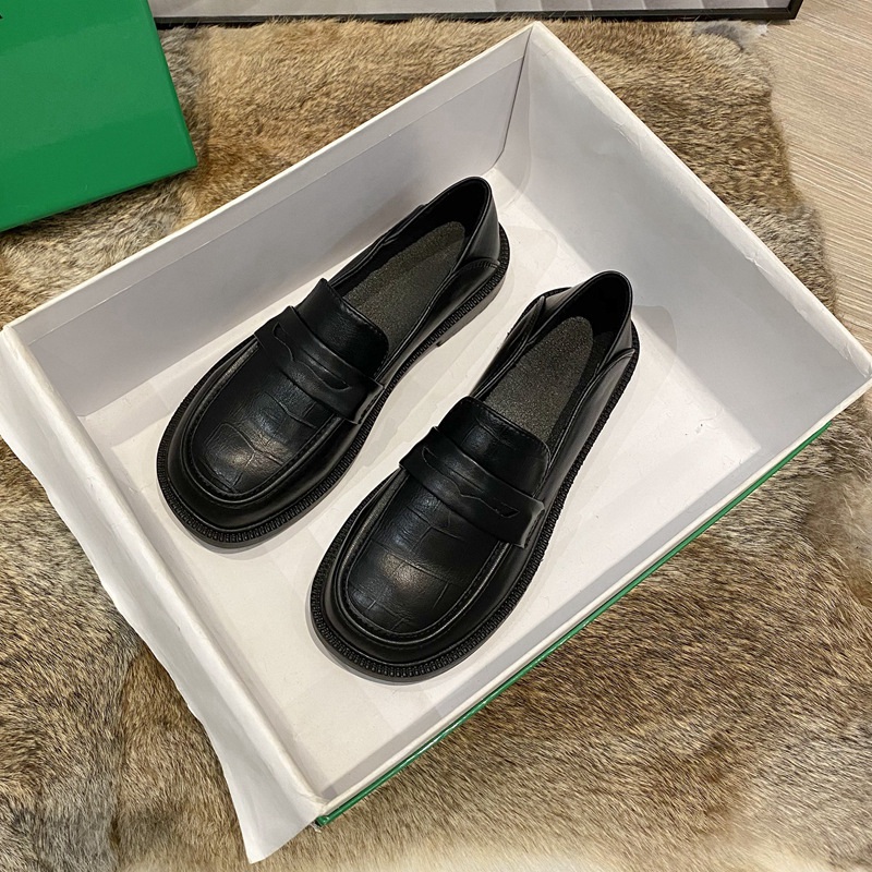 モカシン クラシック型押しモカシンローファー