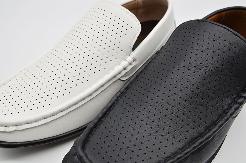 通気性抜群メンズモカシンローファー