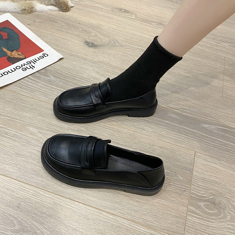 モカシン クラシック型押しモカシンローファー