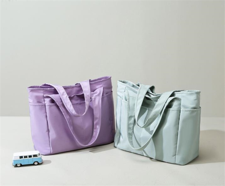 大容量ナイロントートバッグ ファスナー付きマザーズバッグ