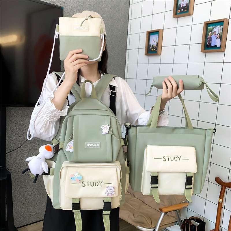 マザーズバッグ ふわもこ赤ちゃんといつでも一緒マザーズリュック