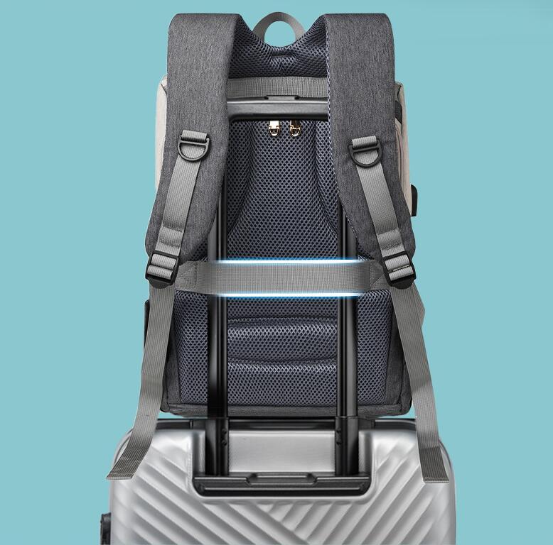 大容量多機能リュック型マザーズバッグ