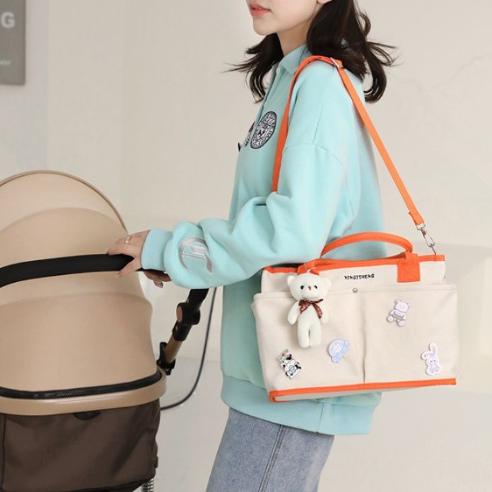 マザーズバッグ くま飾り付き多機能ポケット2way大容量トート