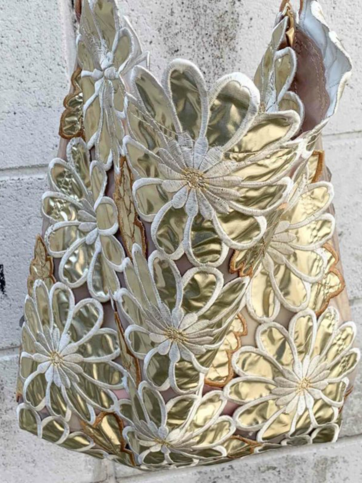 着物バッグ 花透かし模様の巾着ショルダー