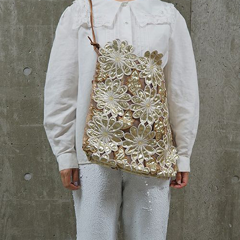 着物バッグ 花透かし模様の巾着ショルダー