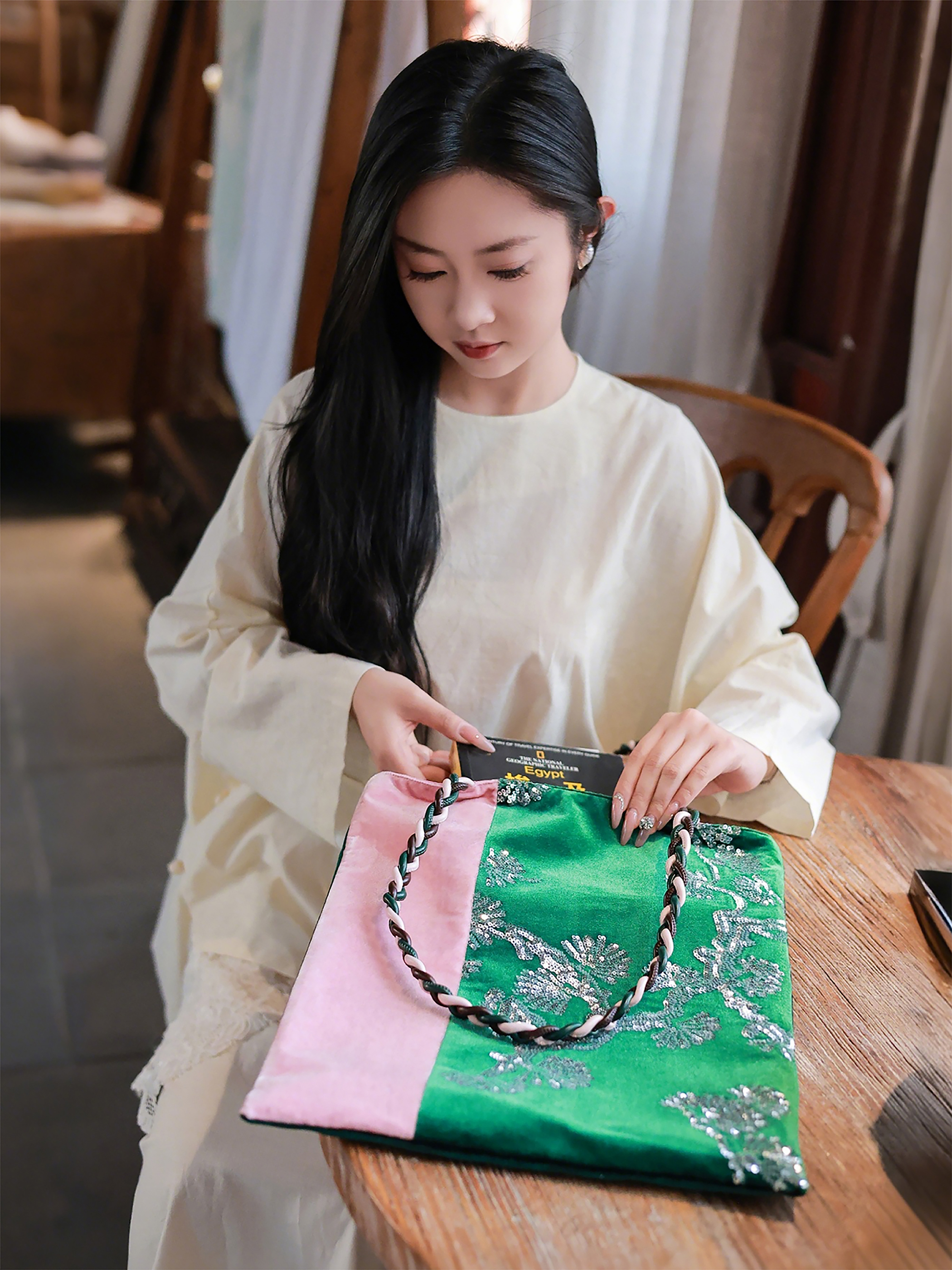 着物バッグ 花舞う宝石 二面アートトート