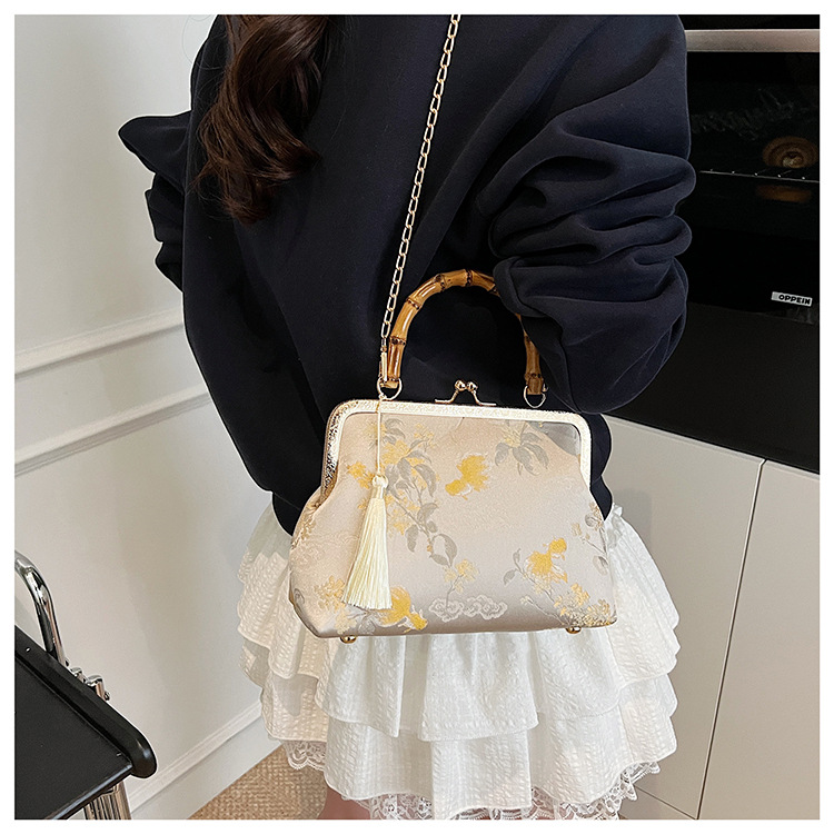 着物バッグ 竹取の花がま口バッグ
