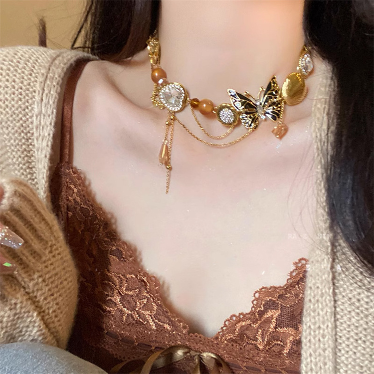 ギャルファッション 蝶モチーフ フリンジチェーン ネックレス