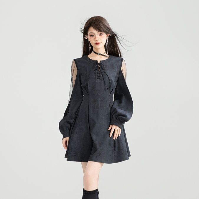 ギャルファッション 編み上げデザインフレア袖ショート丈ワンピース