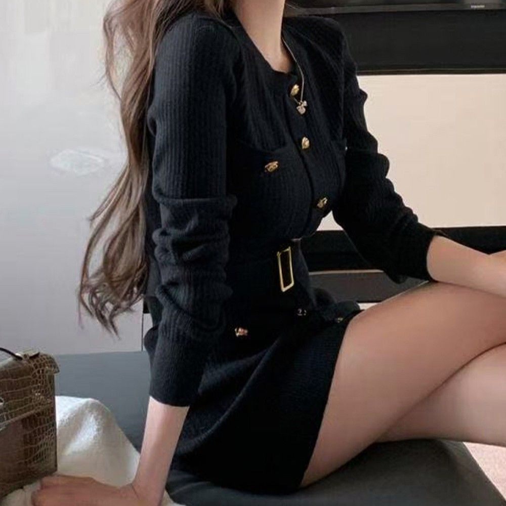 ギャルファッション ゴールドボタン付きリブニットミニワンピース