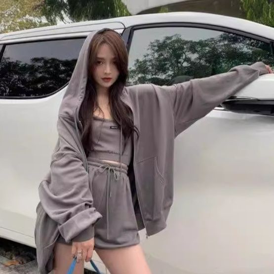 ギャルファッション フード付きジップアップ三点セット