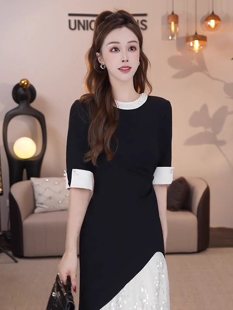 https://fulmo-img-server.com/morefuku/1ae28e2a-4e36-44c2-b2f6-4fb2f8dc12d2.jpg