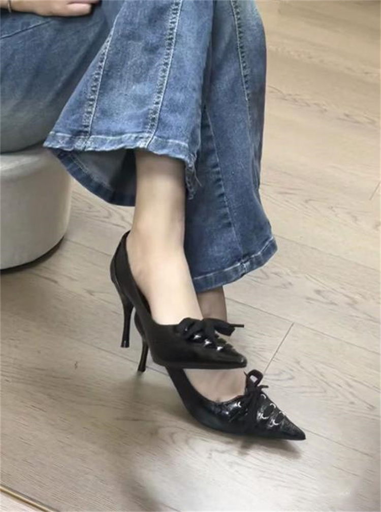 ギャルファッション リボン付き尖がりつま先細身ヒールパンプス黒