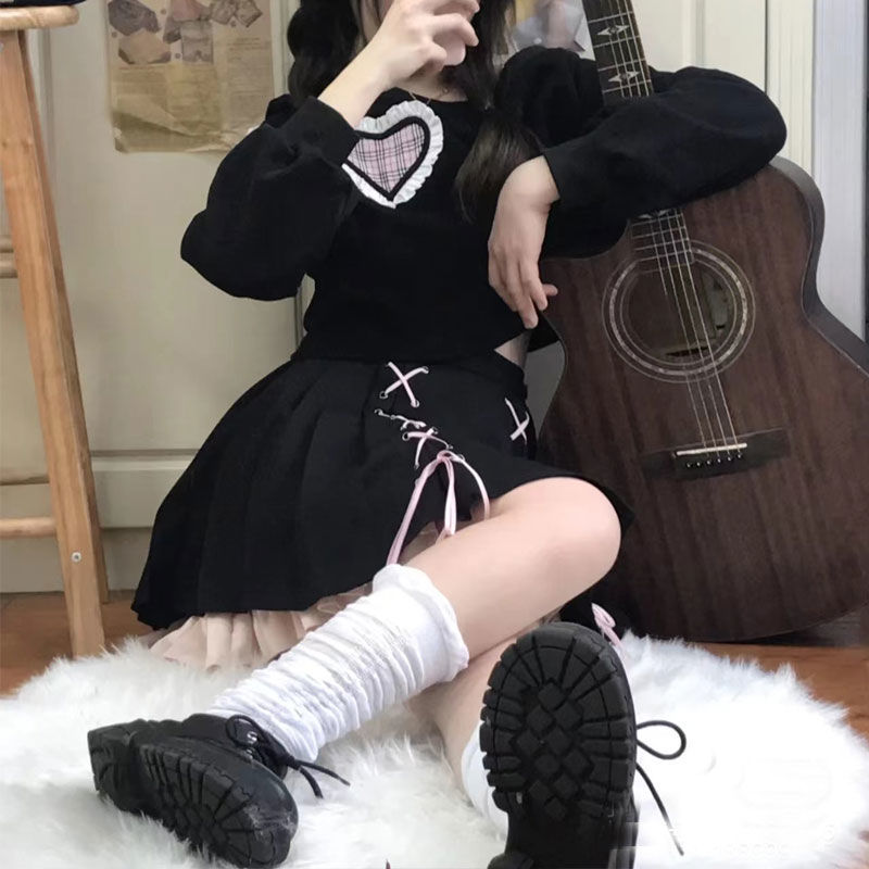 ギャルファッション 編み上げハート装飾ワンピース