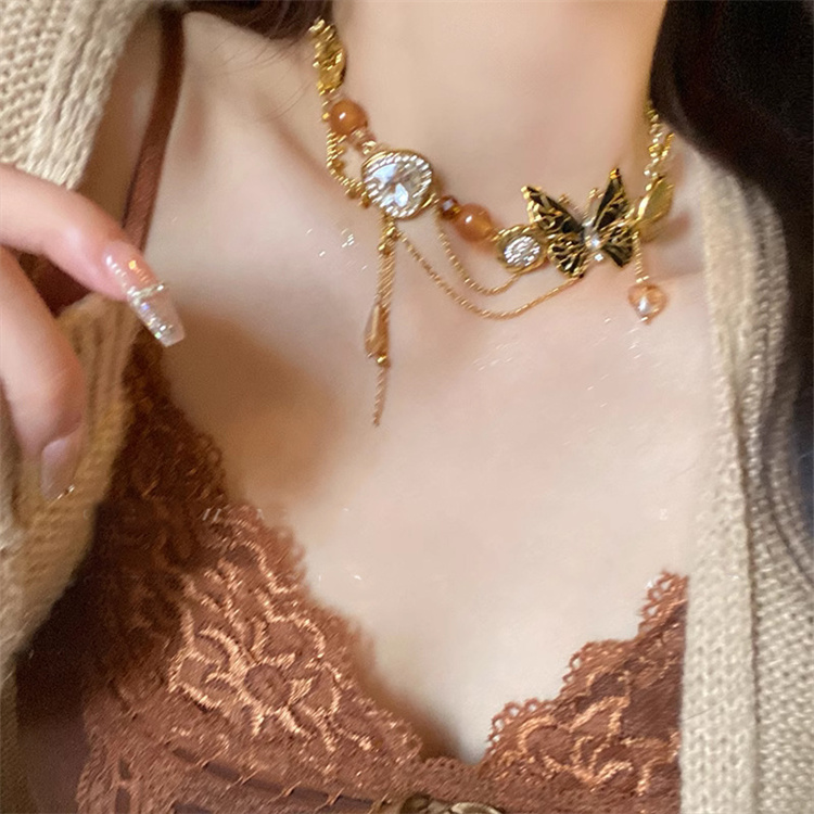 ギャルファッション 蝶モチーフ フリンジチェーン ネックレス