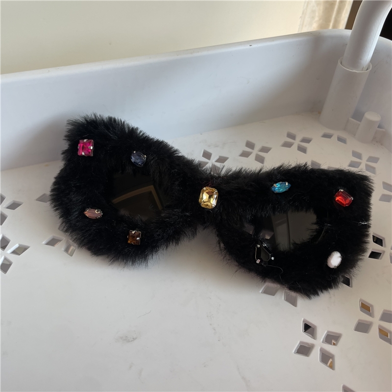ギャルファッション もこもこハートサングラス