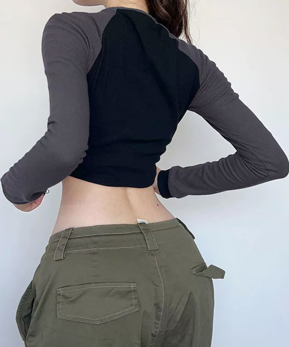 ギャルファッション ロゴプリント ジップアップ ショート丈トップス スウェット