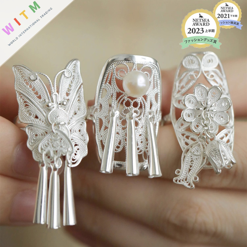 ギャルファッション 蝶々と花モチーフの繊細開口指輪