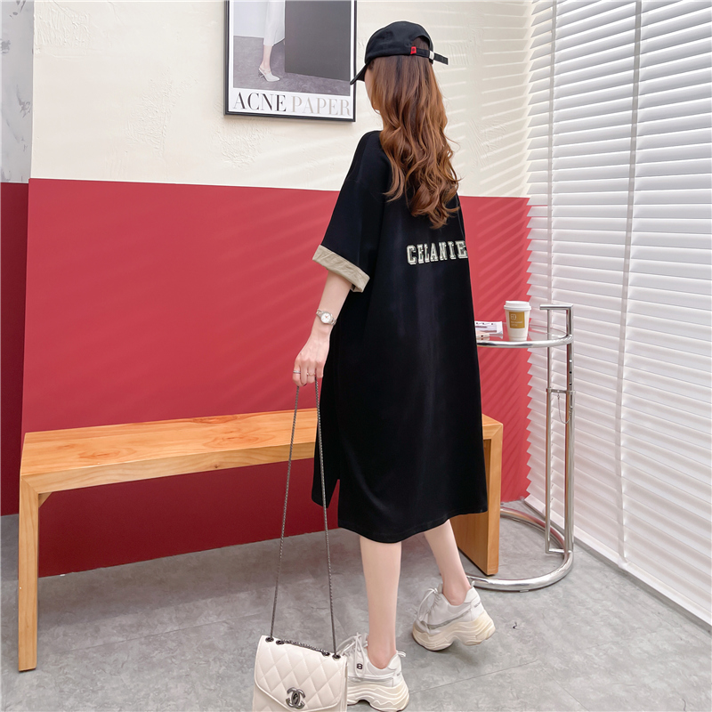 ギャルファッション ストリートロゴ ゆるワンピース