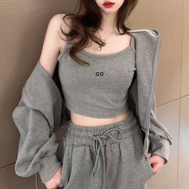 https://fulmo-img-server.com/morefuku/9d588a87-425e-43c8-9b15-d8465e5799b6.jpg