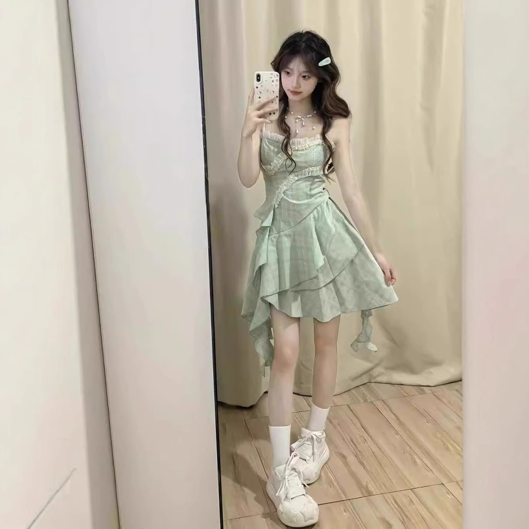ギャルファッション 格子柄フリル裾変形ティアードキャミワンピース