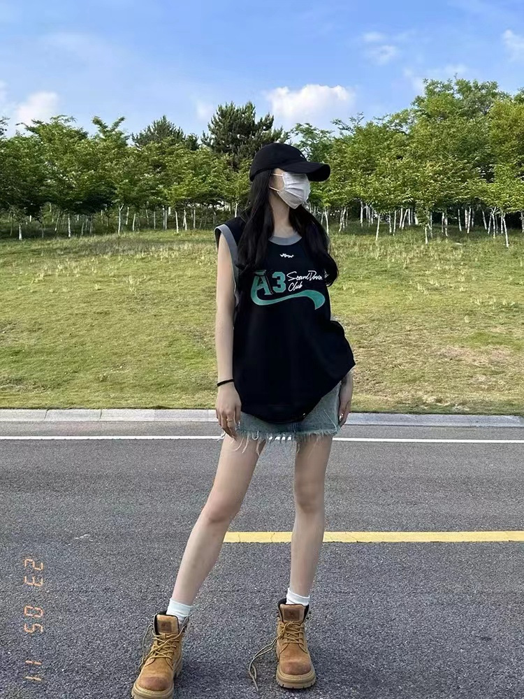 ギャルファッション ゆったりナンバーノースリーブスウェット