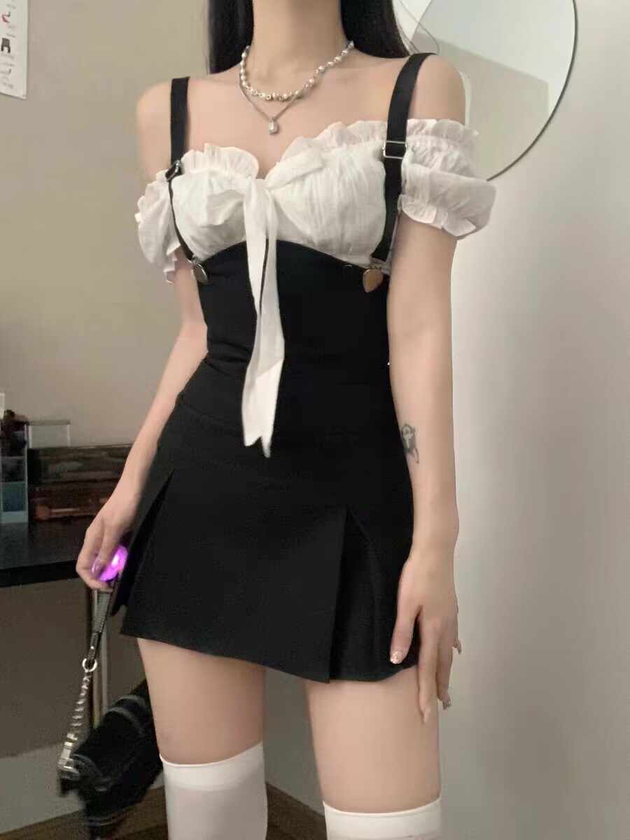 ギャルファッション 胸元フリルサスペンダーワンピース