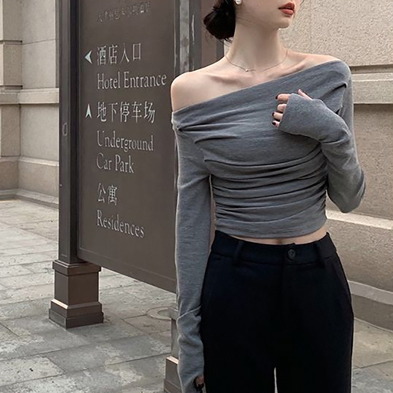 ギャルファッション 肩見せオフショルダー長袖トップス