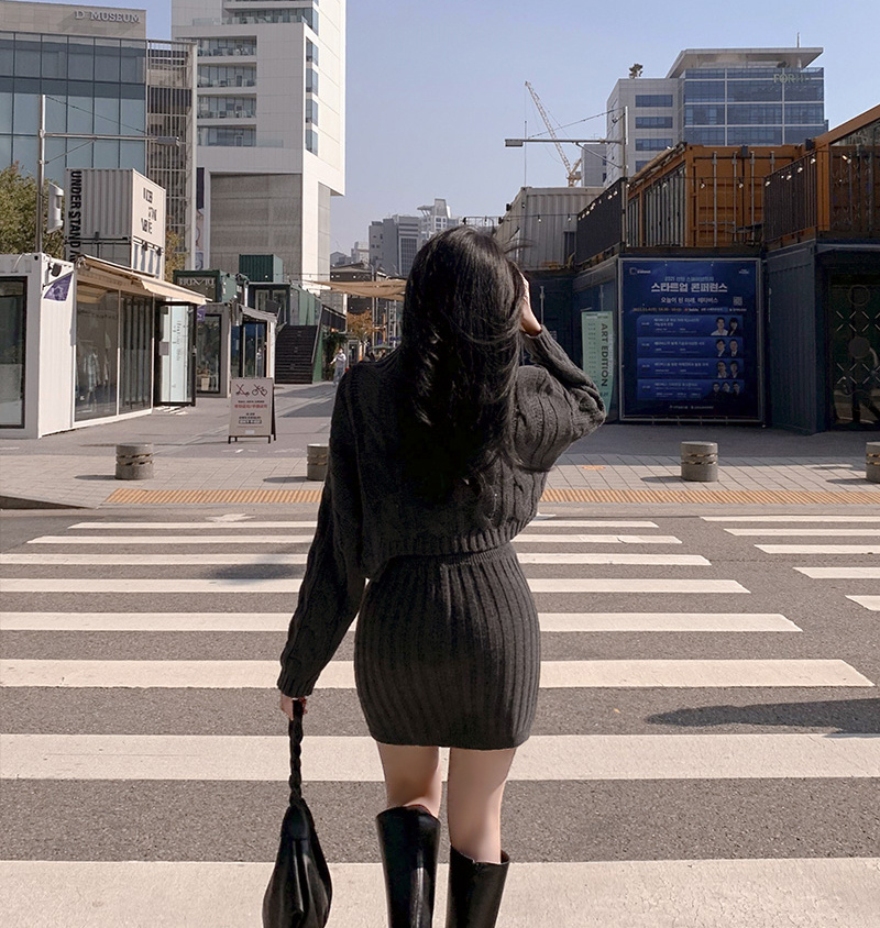 ギャルファッション 冬の韓国風ケーブルニットセーター・タイトスカートセット セットアップ