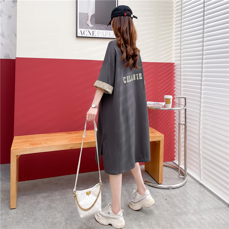 ギャルファッション ストリートロゴ ゆるワンピース