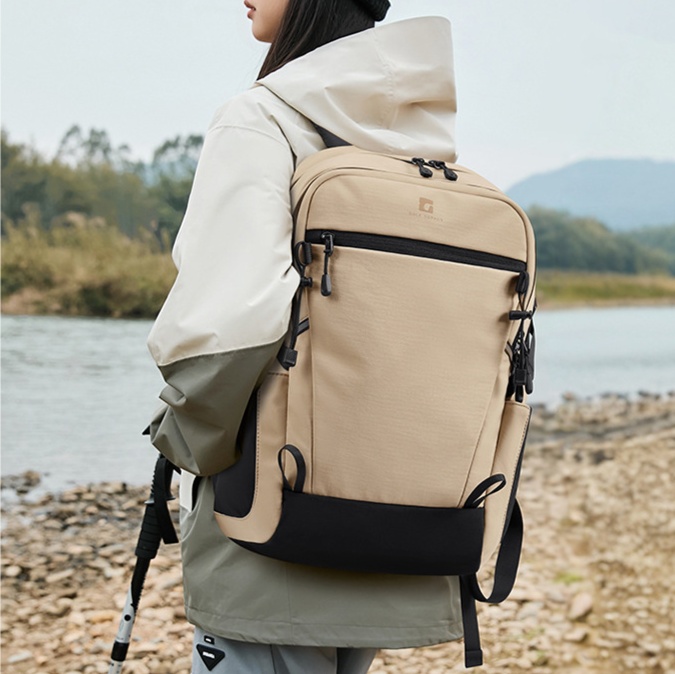 登山リュック アウトドア多機能リュック 快適デイパック